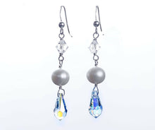 Load image into Gallery viewer, (O)Lolade Earrings